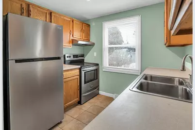 40 Berkshire Avenue, Southwick, MA 01077 - Photo 10