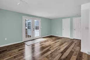 40 Berkshire Ave, Southwick, MA 01077 - Photo 2