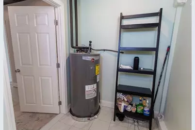 562 Washington St, Abington, MA 02351 - Photo 16