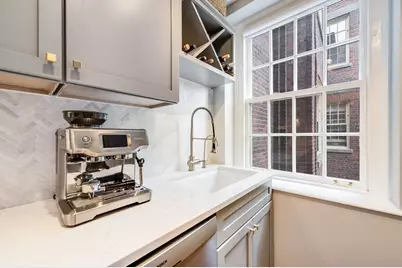 15 River St #704, Boston, MA 02108 - Photo 6