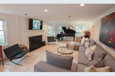 32 Pickwick Road, Newton, MA 02465 - Photo 8