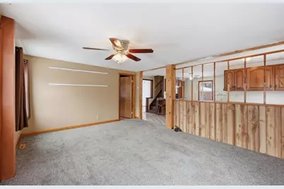 56 Percy St, Chicopee, MA 01020 - Photo 6