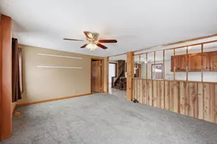 56 Percy St, Chicopee, MA 01020 - Photo 6