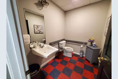 32 Main Street, Orleans, MA 02653 - Photo 16