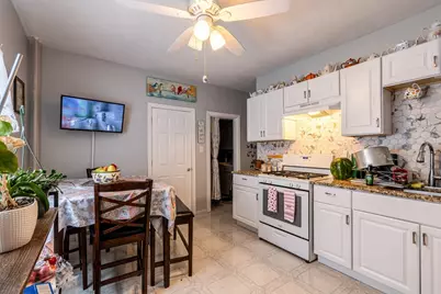 37 Argyle St, Everett, MA 02149 - Photo 2