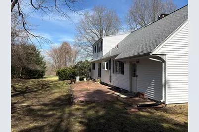 208 Rolling Ridge Rd, Amherst, MA 01002 - Photo 2