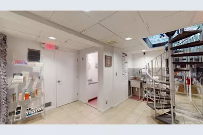 400 Homer St, Newton, MA 02459 - Photo 4