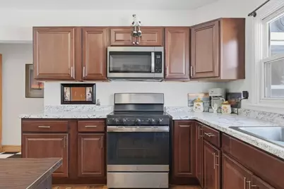 660 S Franklin, Holbrook, MA 02343 - Photo 8