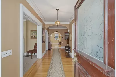 15 Grosvenor Park, Lynn, MA 01902 - Photo 2