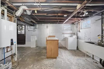 238 Elm St, Agawam, MA 01001 - Photo 30