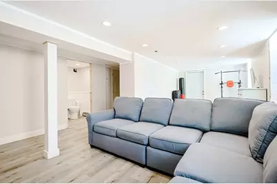 42 Westglow St, Boston, MA 02122 - Photo 32