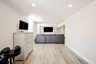 42 Westglow St, Boston, MA 02122 - Photo 30