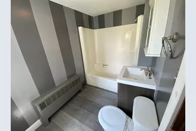 427-429 Deerfield St, Greenfield, MA 01301 - Photo 14