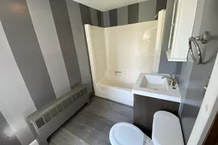 427-429 Deerfield St, Greenfield, MA 01301 - Photo 14