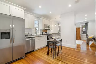 23 Goethe St, Boston, MA 02132 - Photo 4