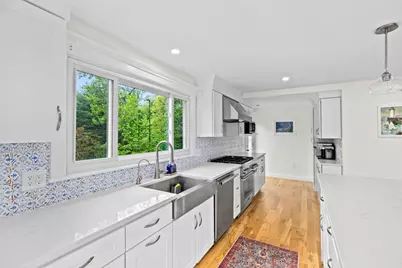 4 Cushing St, Hingham, MA 02043 - Photo 8