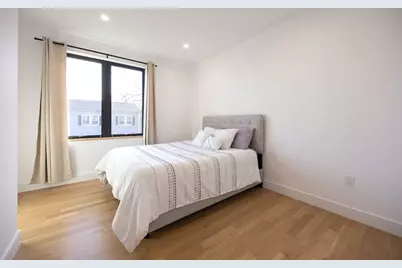 25 Tolman St #2, Waltham, MA 02453 - Photo 20