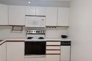 3920 Mystic Valley Pkwy, Medford, MA 02155 - Photo 8