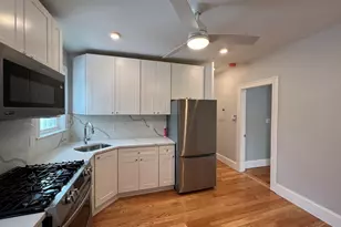 11 Burnham St, Somerville, MA 02144 - Photo 2
