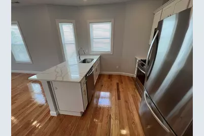 126 Cross St #5, Somerville, MA 02145 - Photo 4