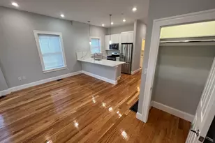 29 Alpine St, Somerville, MA 02144 - Photo 2