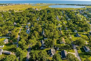 21 Nearmeadows Rd, Yarmouth, MA 02673 - Photo 4