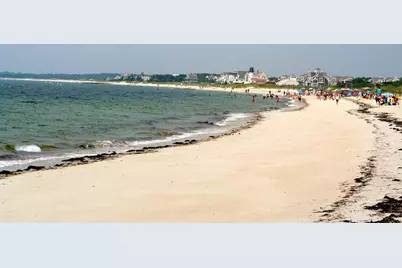 21 Nearmeadows Rd, Yarmouth, MA 02673 - Photo 2