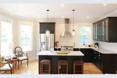 40 Evergreen Ave #A, Somerville, MA 02145 - Photo 2