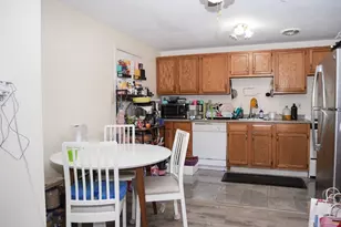 217 Kent, Brookline, MA 02446 - Photo 2