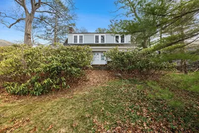 207 Pleasant Street, Milton, MA 02186 - Photo 20