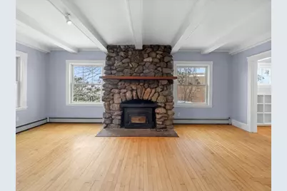 207 Pleasant Street, Milton, MA 02186 - Photo 4
