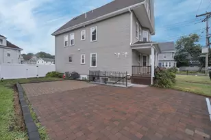 71 Cypress St, Watertown, MA 02472 - Photo 14