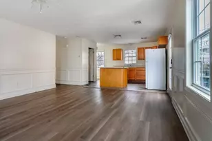 318 Crescent St, Fall River, MA 02720 - Photo 4