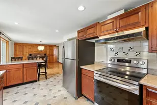 178 W Pomeroy Ln, Amherst, MA 01002 - Photo 8