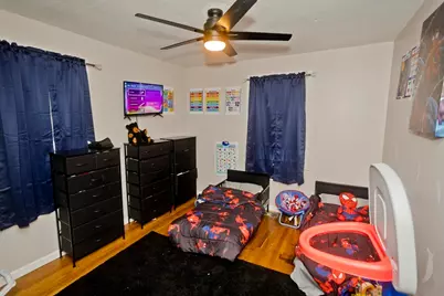 35 Merrimac Ave, Springfield, MA 01105 - Photo 28