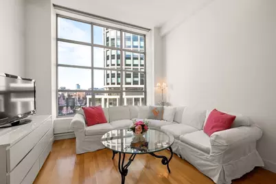 360 Newbury St #402, Boston, MA 02115 - Photo 2