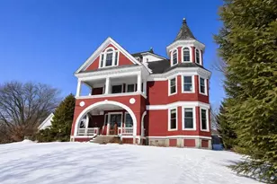 187 Varnum Ave, Lowell, MA 01854 - Photo 2