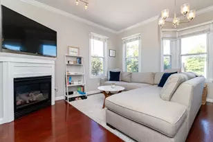 201 D St, Boston, MA 02127 - Photo 1