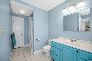 626 Forest St, North Andover, MA 01845 - Photo 26