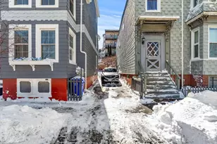 87 Condor St, Boston, MA 02128 - Photo 16