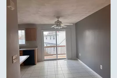 933 Varnum Ave #3, Lowell, MA 01854 - Photo 4