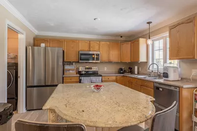 36 Sunrise Ave, Worcester, MA 01606 - Photo 12