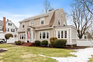 17 Carisbrooke St, Andover, MA 01810 - Photo 2