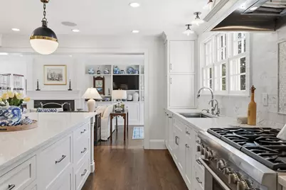 16 Pickwick Road, Marblehead, MA 01945 - Photo 10