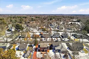 115 Davenport St, Taunton, MA 02780 - Photo 6