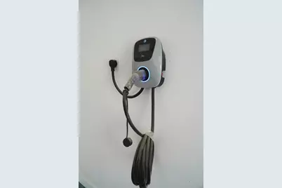 281 Forest St, Arlington, MA 02474 - Photo 22