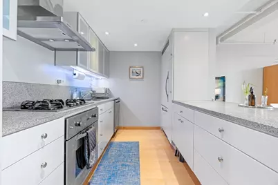 25 Channel Center St #212, Boston, MA 02210 - Photo 8