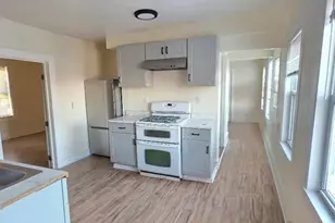 18 Linden St, Rockland, MA 02370 - Photo 4