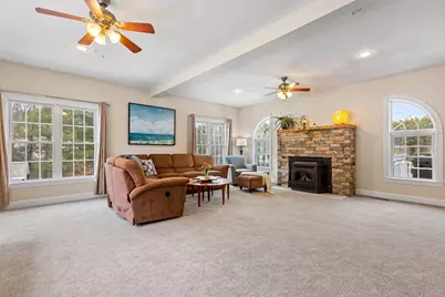 103 Prairie St, Northbridge, MA 01534 - Photo 10