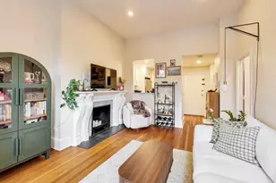 298 Commonwealth Ave, Boston, MA 02116 - Photo 4